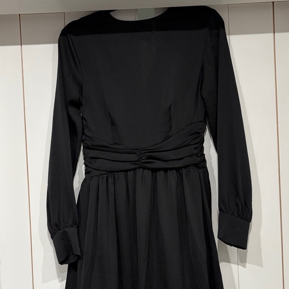 DO+BE Elegant Black Long Sleeve Dress - Picture 3 of 4